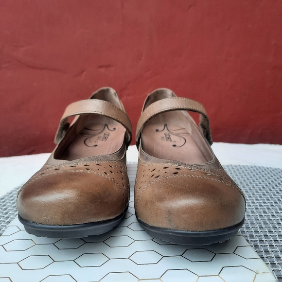Abeo Noelle Comfort Pumps Perforated Cap Toe Mary Jane 7 Narrow Tan Leather Fall - Picture 5 of 12